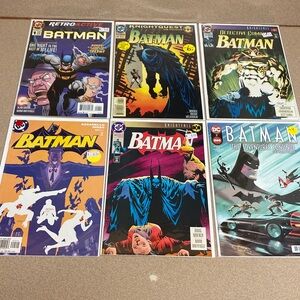 DC Comics Batman Comic Book Collection - Multicolor Covers